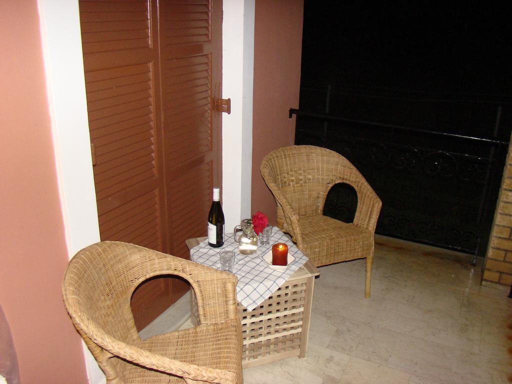 Beautiful Nearby Beach House With Garden, Private Pool And Large Yard Сідарі Номер фото