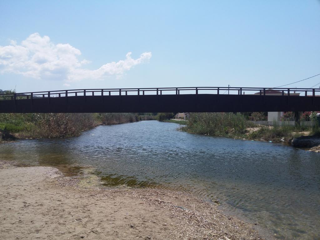 Beautiful Nearby Beach House With Garden, Private Pool And Large Yard Сідарі Екстер'єр фото